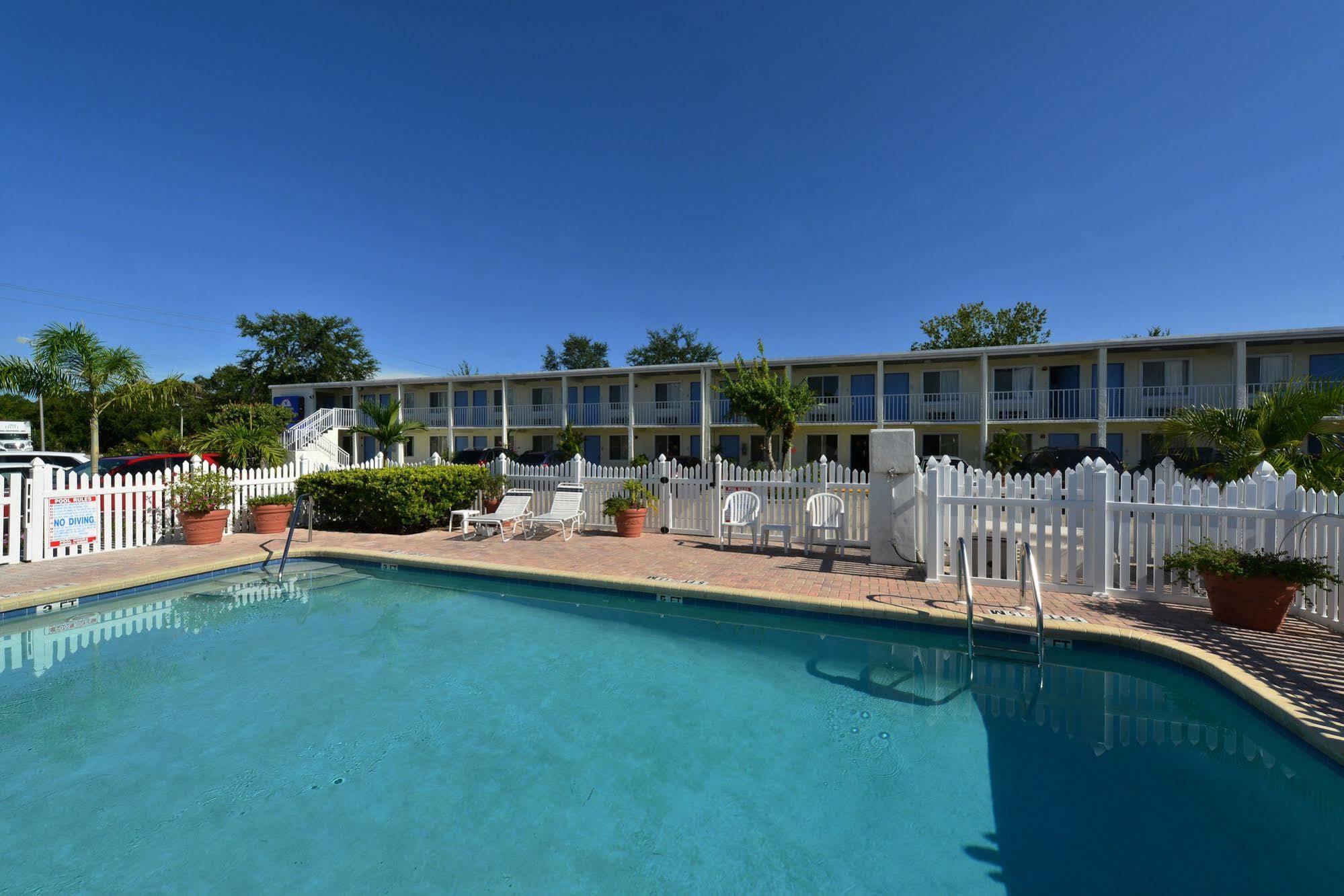 Americas Best Value Inn Bradenton-Sarasota Extérieur photo